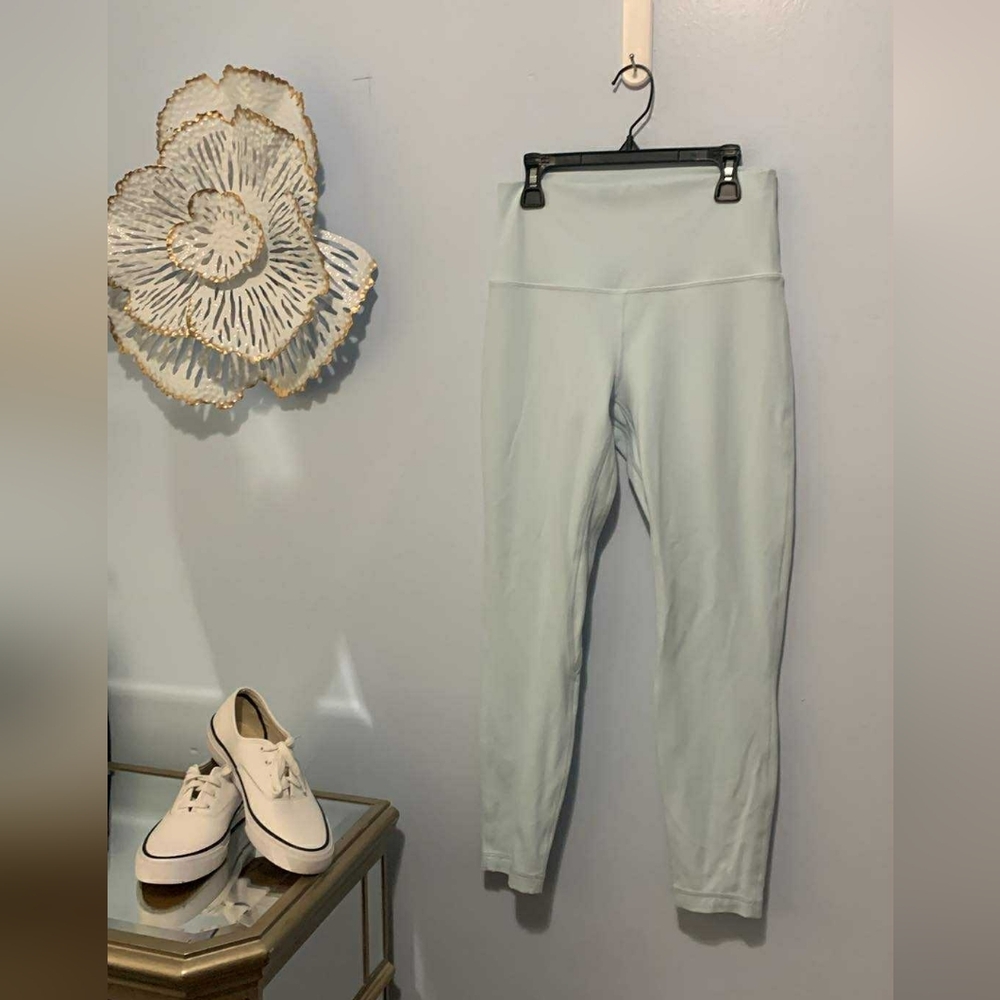 Lululemon Aligns Nwot